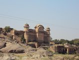 Hotel Tordi Palace - 100 km Jaipur в Джайпур Индия  ✅. Забронировать номер онлайн по выгодной цене в Hotel Tordi Palace - 100 km Jaipur. Трансфер из аэропорта.